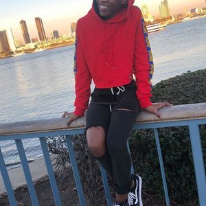 Meet your Posher, Selena